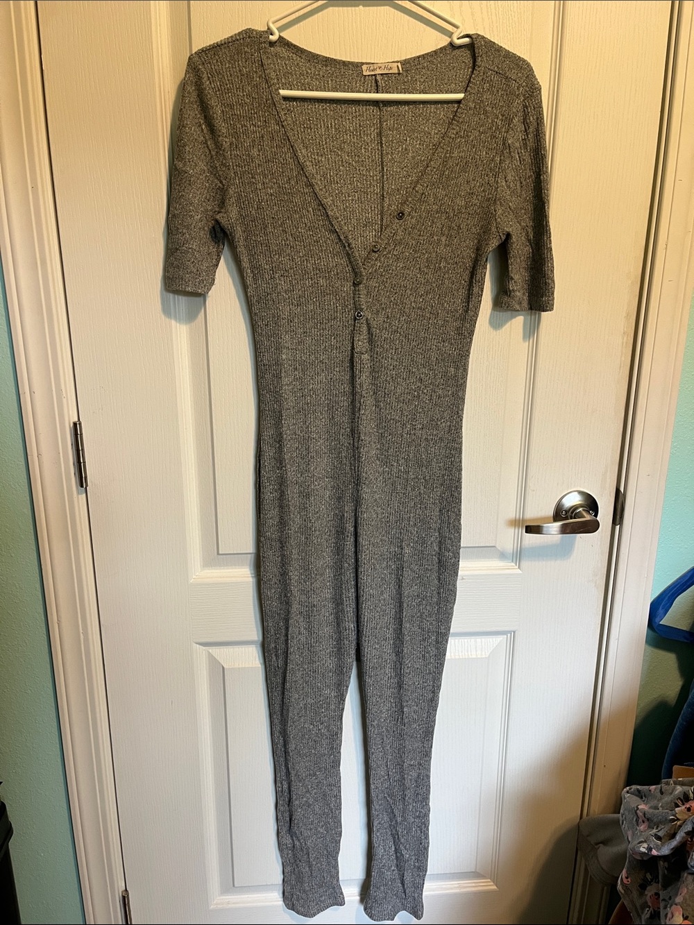 Heart & Hips Gray Ribbed V‑Neck Button Front Jumpsuit